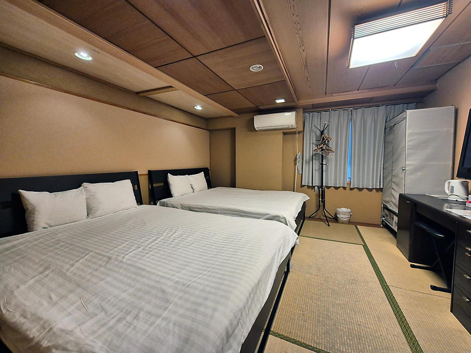 Albergue House